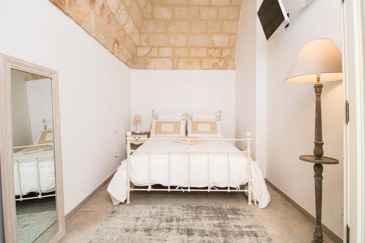Dimora Via Vitti - Puglia Mia Apartments Monopoli Exterior foto